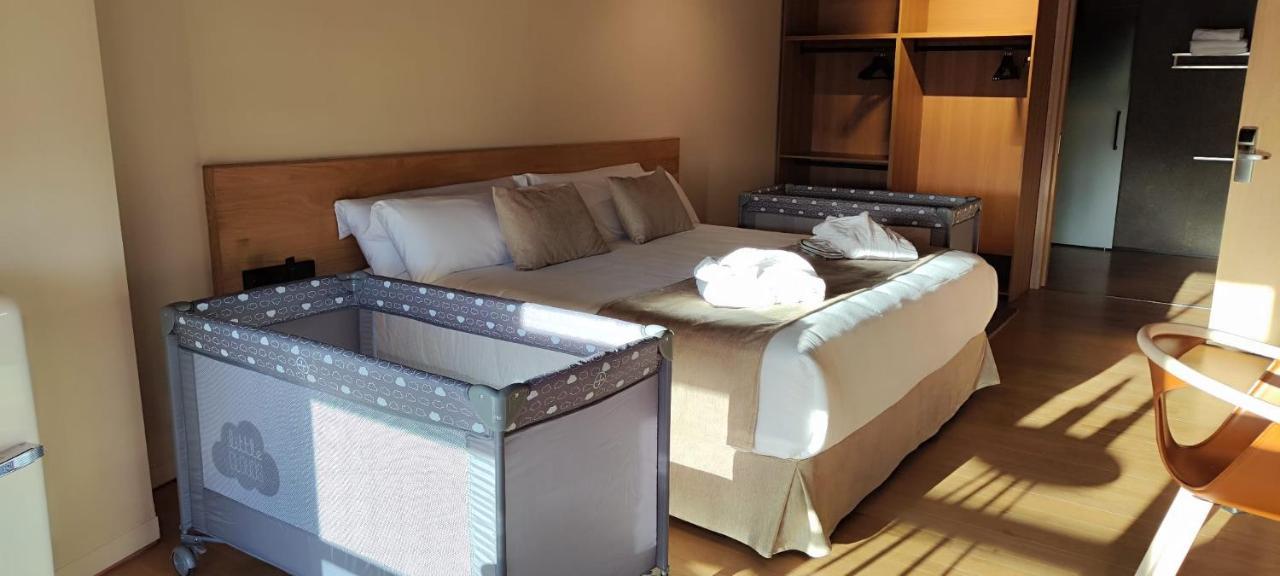Acouga Hotel Boutique ثيلانوفا المظهر الخارجي الصورة
