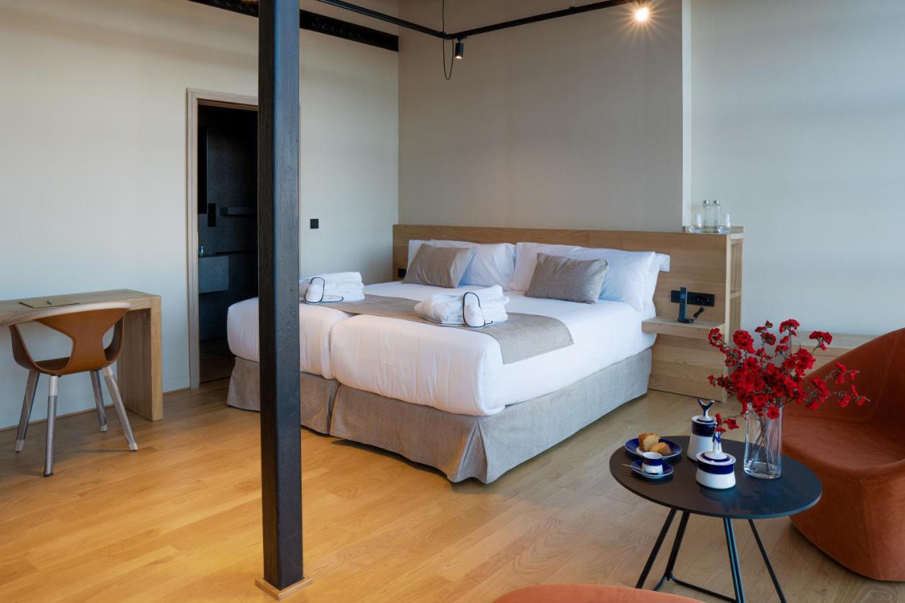 Acouga Hotel Boutique ثيلانوفا المظهر الخارجي الصورة